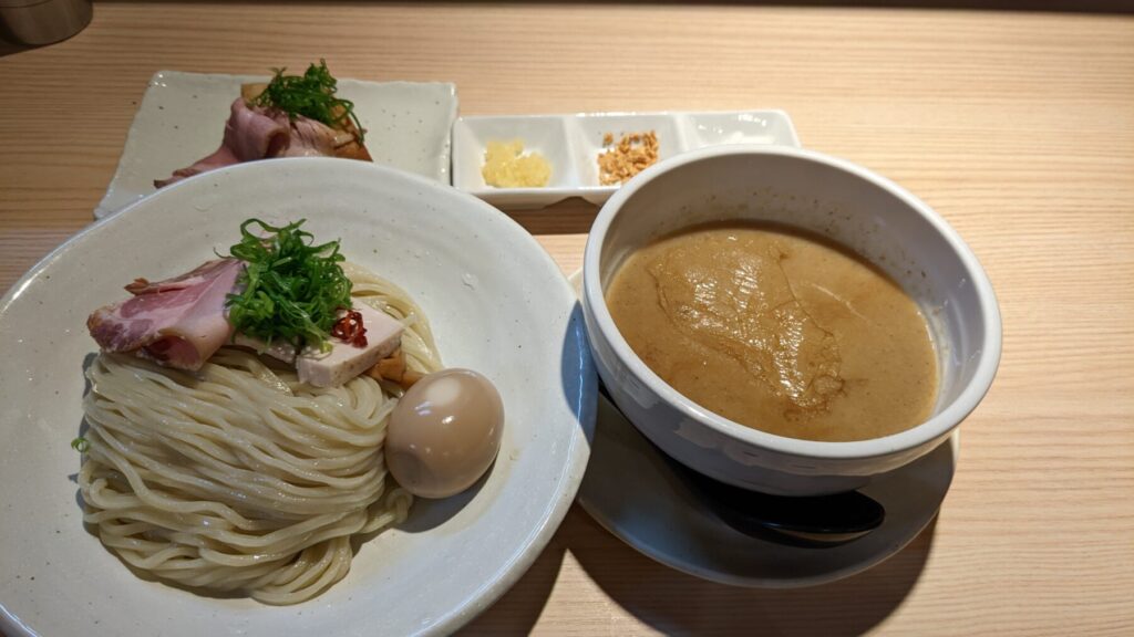 麒麟児の特性撮りしぼりつけそば(1400円)